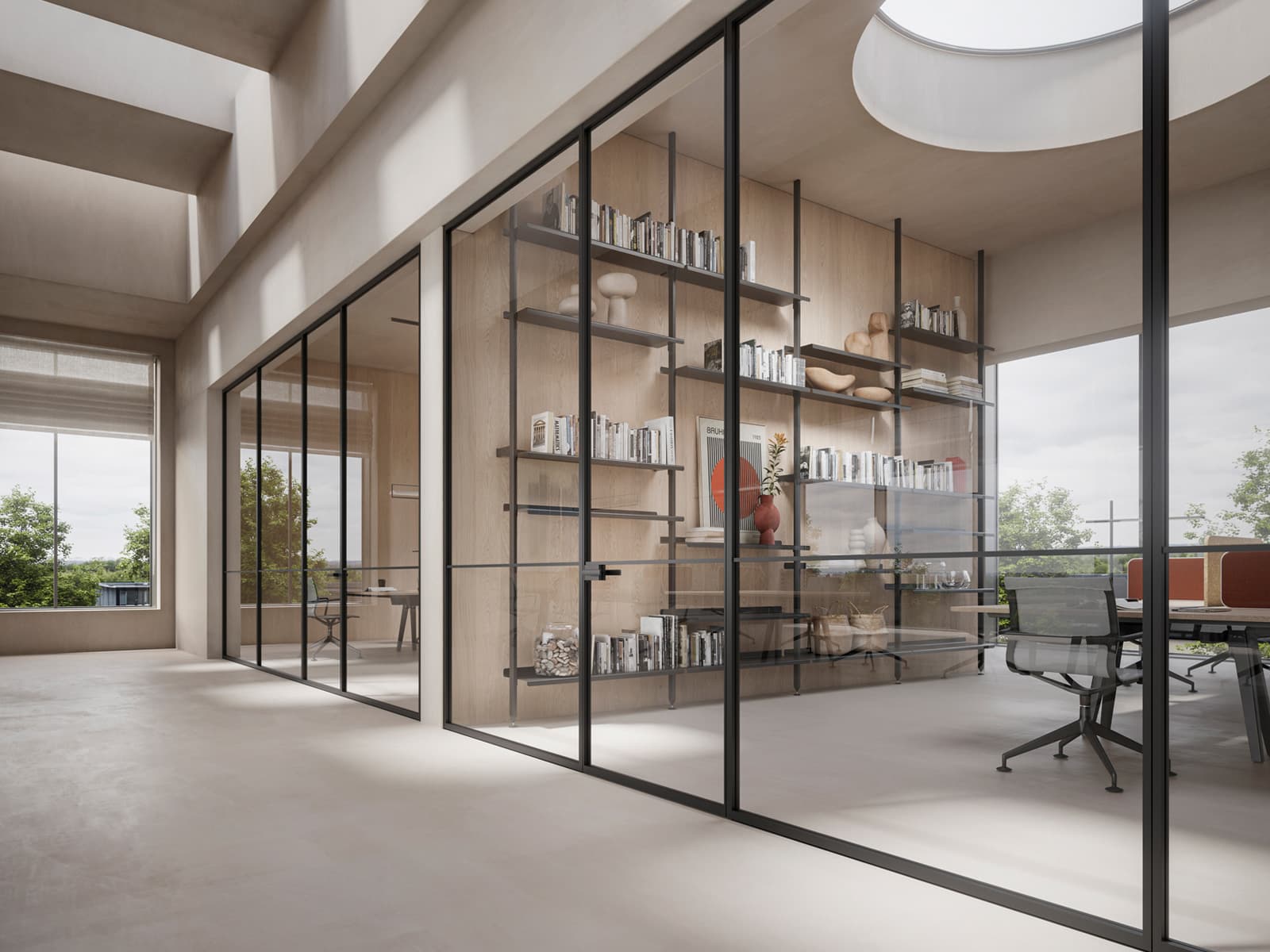 Parete e porta in vetro con telaio sottile nero davanti a una libreria in rovere