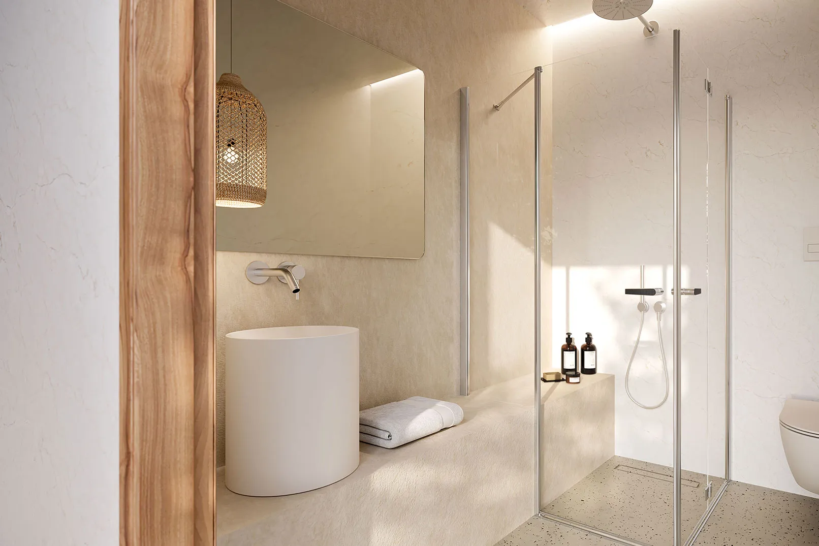 Bagno con lavabo freestanding e box doccia